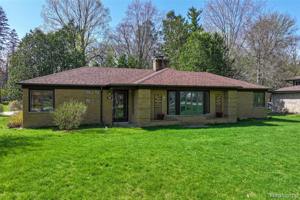 6214 Hugh Street, Burton, MI 48509 — Photo 5