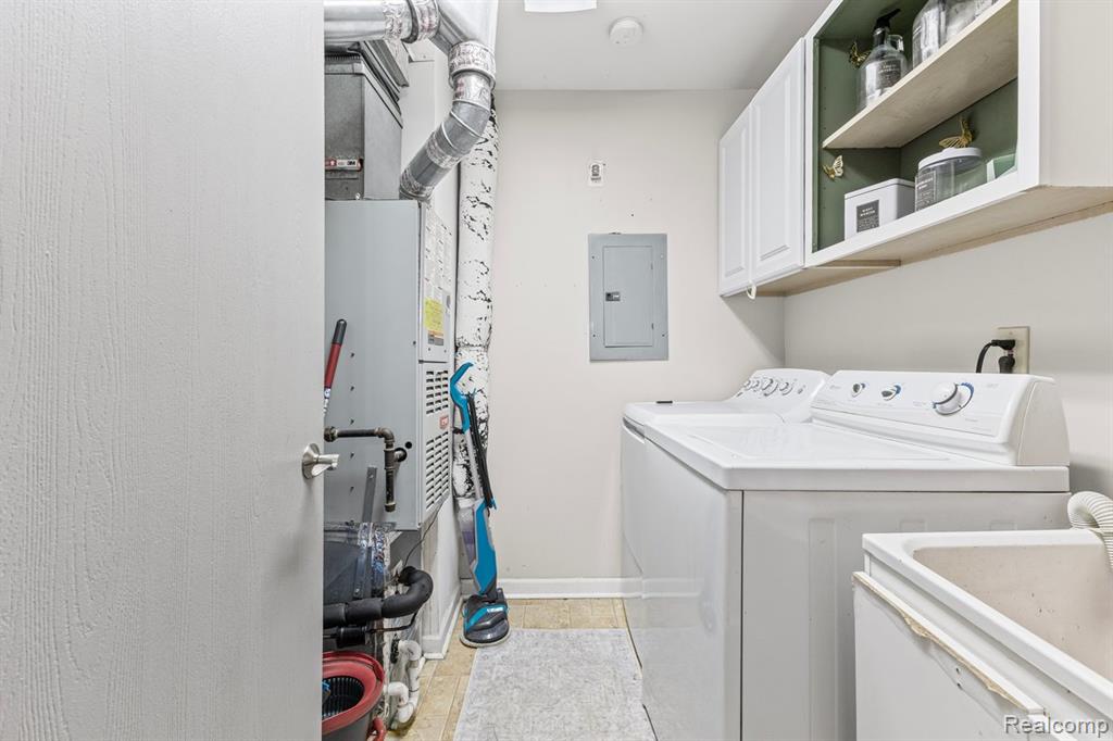 13886 Watersway Drive, Gibraltar, MI — Photo 18