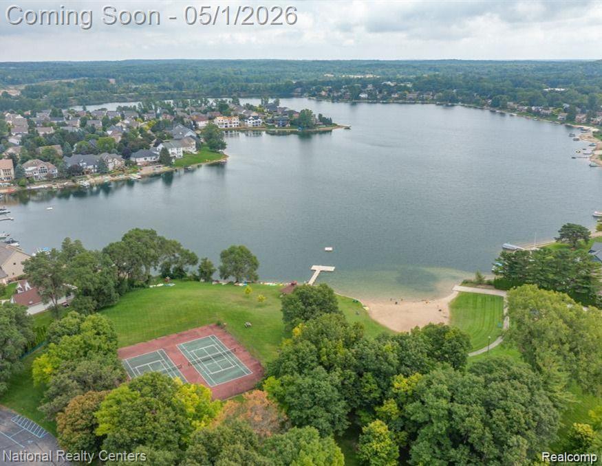 542 Bay Pointe Drive, Oxford, MI 48371 — Photo 58