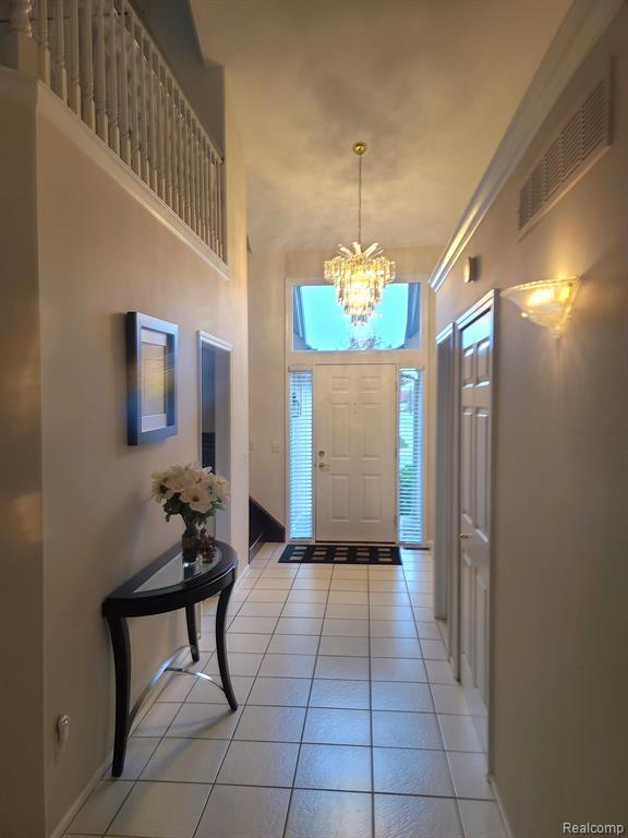 43201 POINTE Drive, Clinton Twp, MI 48038 — Photo 7