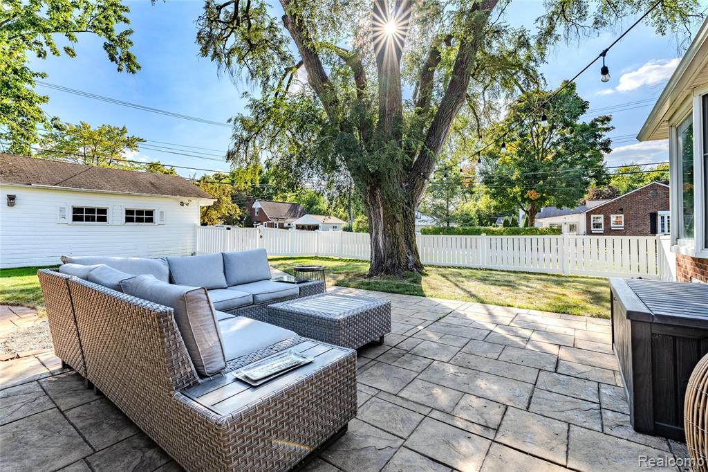 16991 Kirkshire Avenue, Beverly Hills, MI 48025 — Photo 24