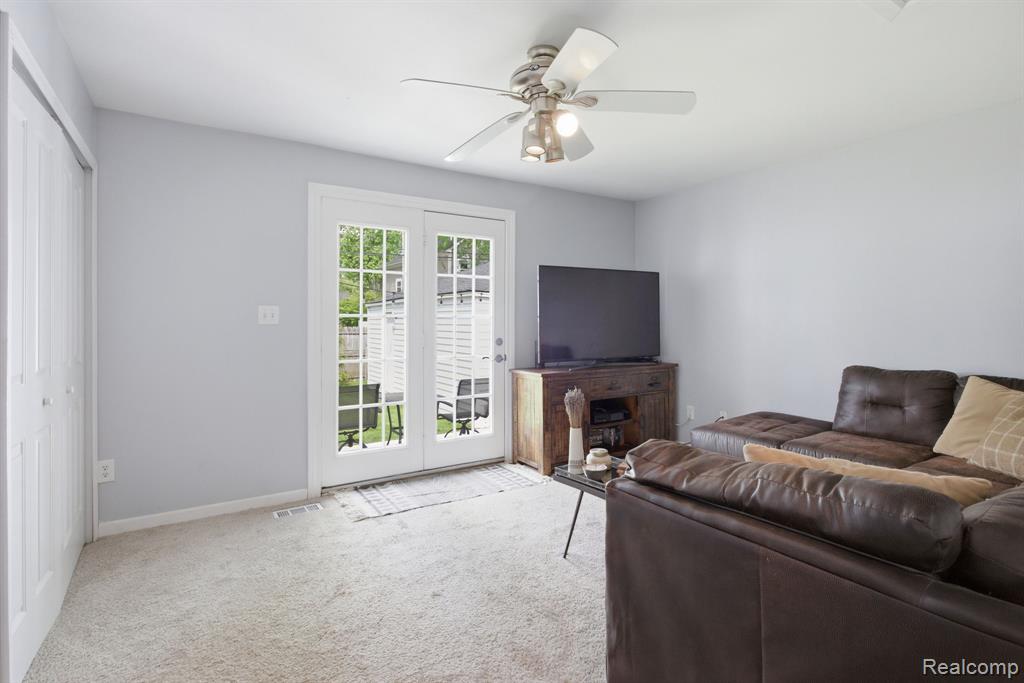 2705 Gardner Avenue, Berkley, MI 48072 — Photo 28