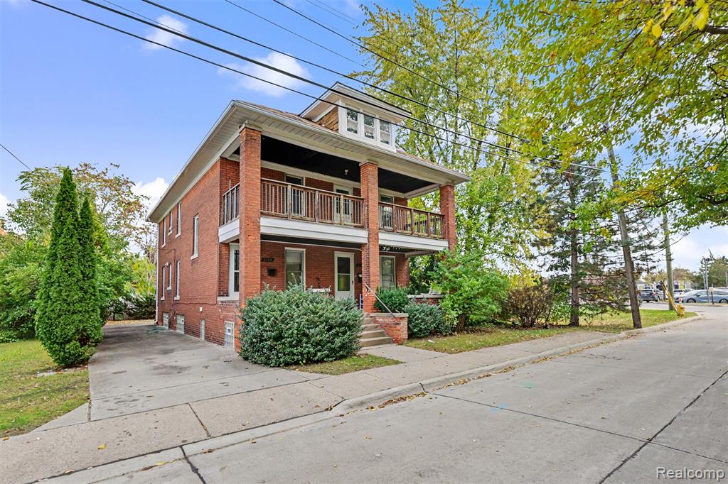 1255 Tillman Street, Dearborn, MI 48124