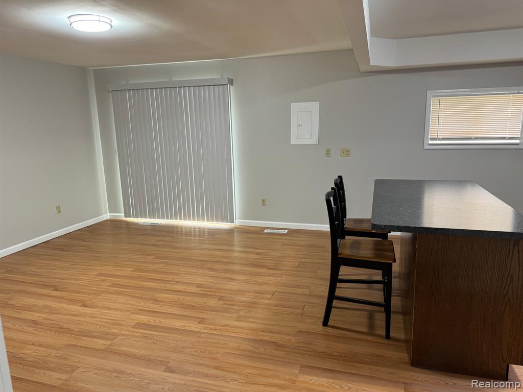 5657 CORNELL Street, Dearborn Heights, MI 48125 — Photo 4