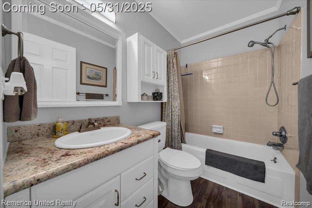 39725 Village Wood Lane, 39, Novi, MI — Photo 23