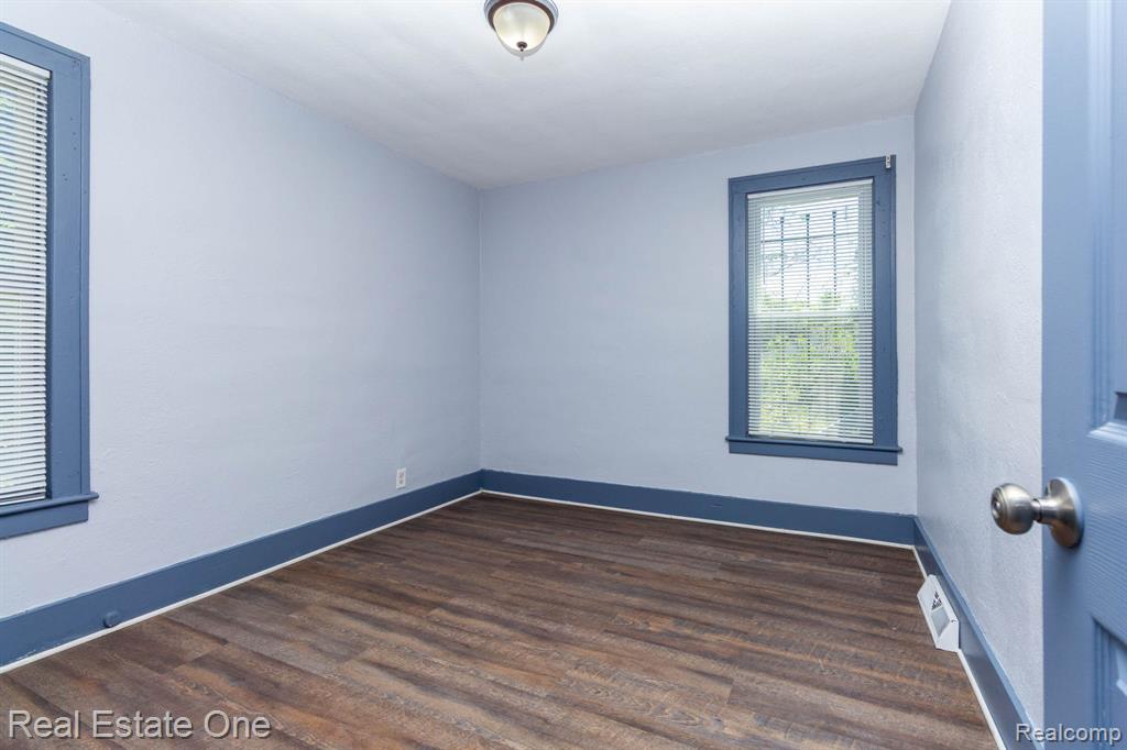 6427 Linsdale Street, Detroit, MI 48204 — Photo 18