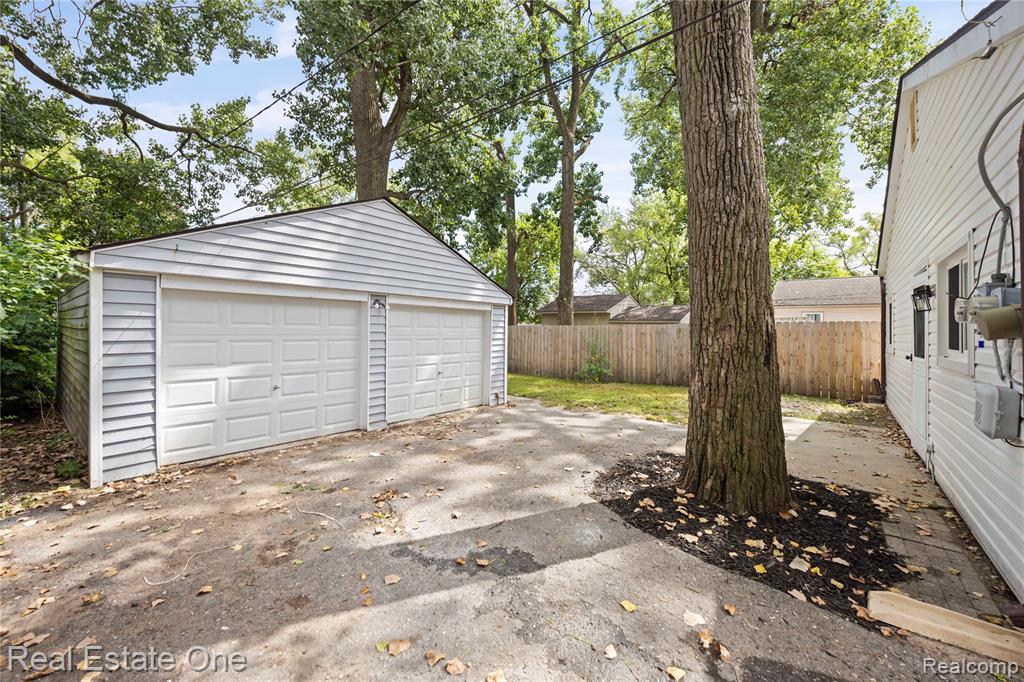 4521 COLUMBUS Street, Wayne, MI 48184 — Photo 26