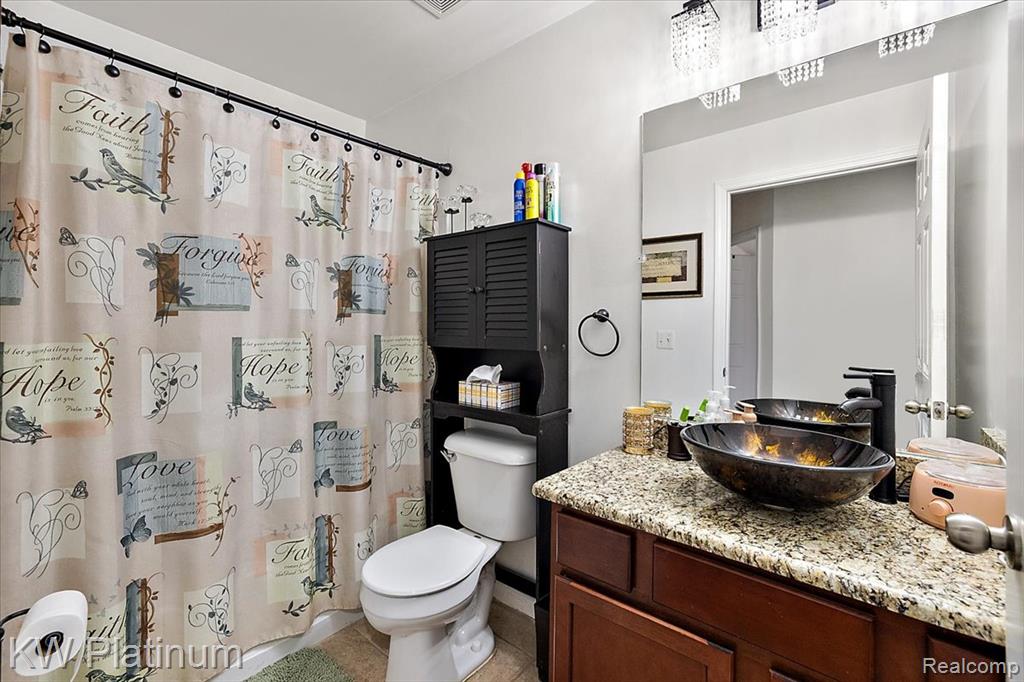 45519 Hidden View Court, Utica, MI 48315 — Photo 28