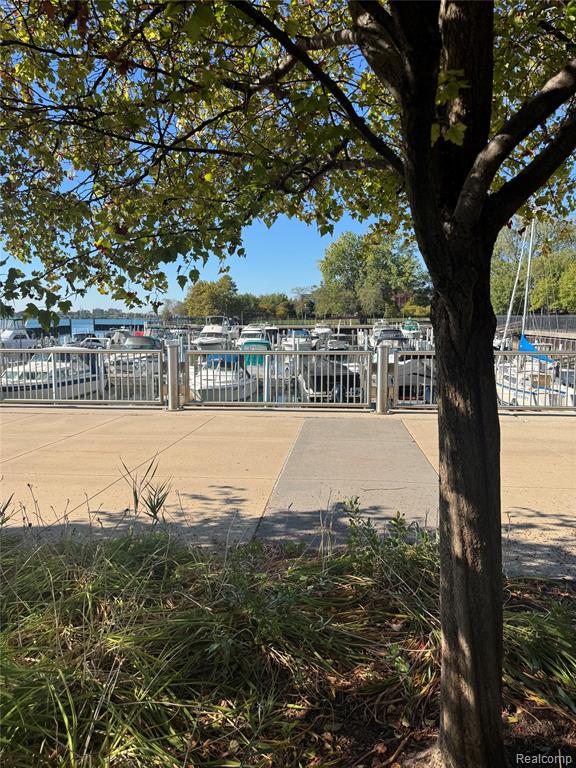 250 E Harbortown Drive, 905, Detroit, MI 48207 — Photo 36