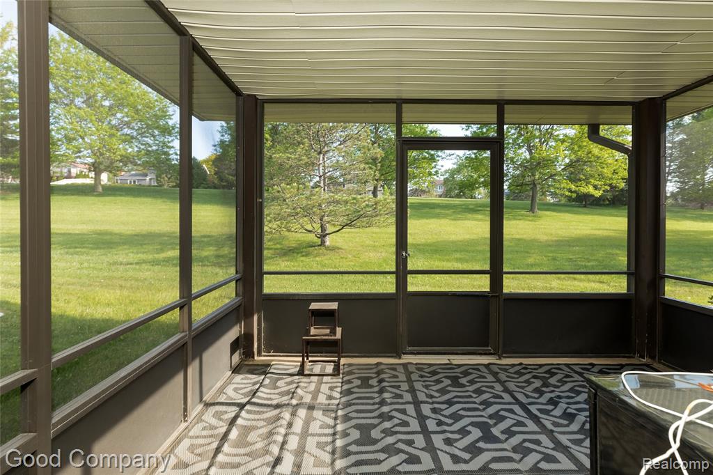 969 Wexford Way, Rochester Hills, MI 48307 — Photo 21