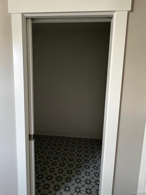 60657 TOWN SQUARE Street, New Hudson, MI 48165 — Photo 18