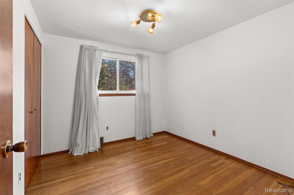 6223 Thorneycroft Drive, Shelby Twp, MI 48316 — Photo 14