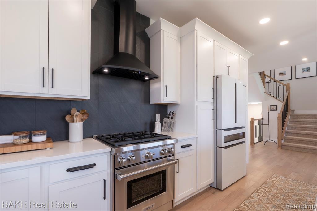 205 Mountain View Lane, Milford, MI 48381 — Photo 18