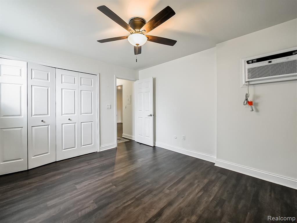 4905 Crooks A2 Road, Royal Oak, MI 48073 — Photo 17