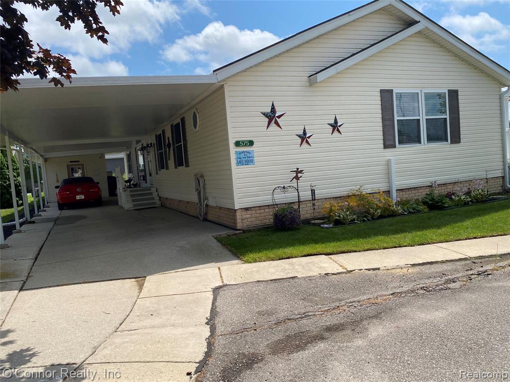 575 Blue Lake Court, Kimball, MI