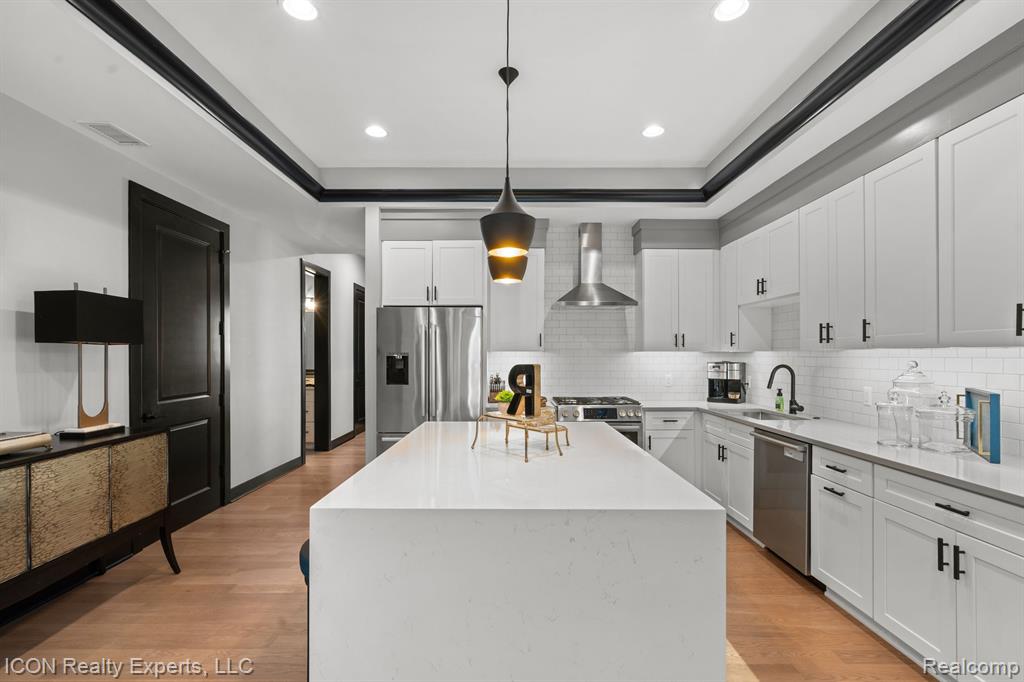 714 E PARENT Avenue, Royal Oak, MI 48067 — Photo 14