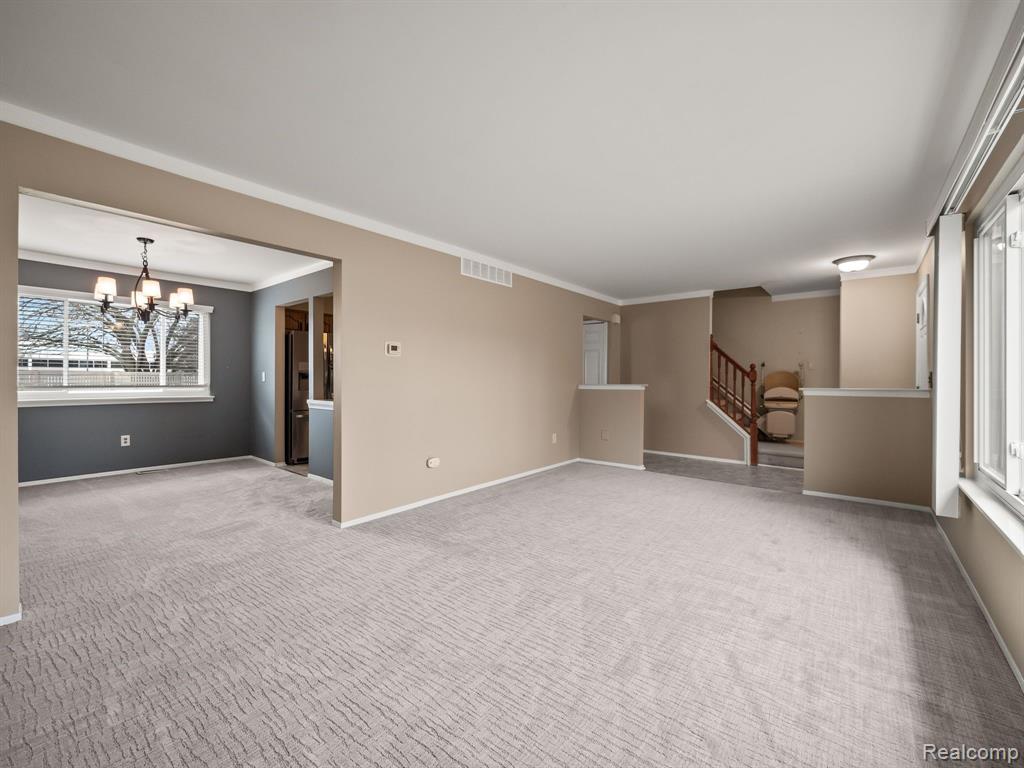 4783 STODDARD Drive, Troy, MI 48085 — Photo 4