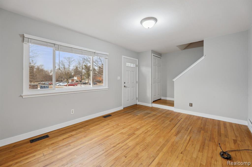 3063 Williamsburg Road, Ann Arbor, MI 48108 — Photo 8