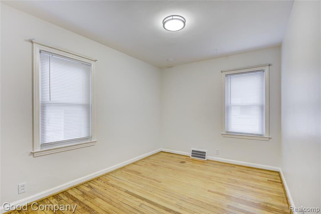 960 Columbia Road, Berkley, MI 48072 — Photo 22