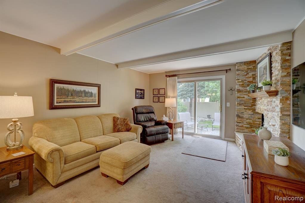 5760 LARKINS Drive, Troy, MI 48085 — Photo 12
