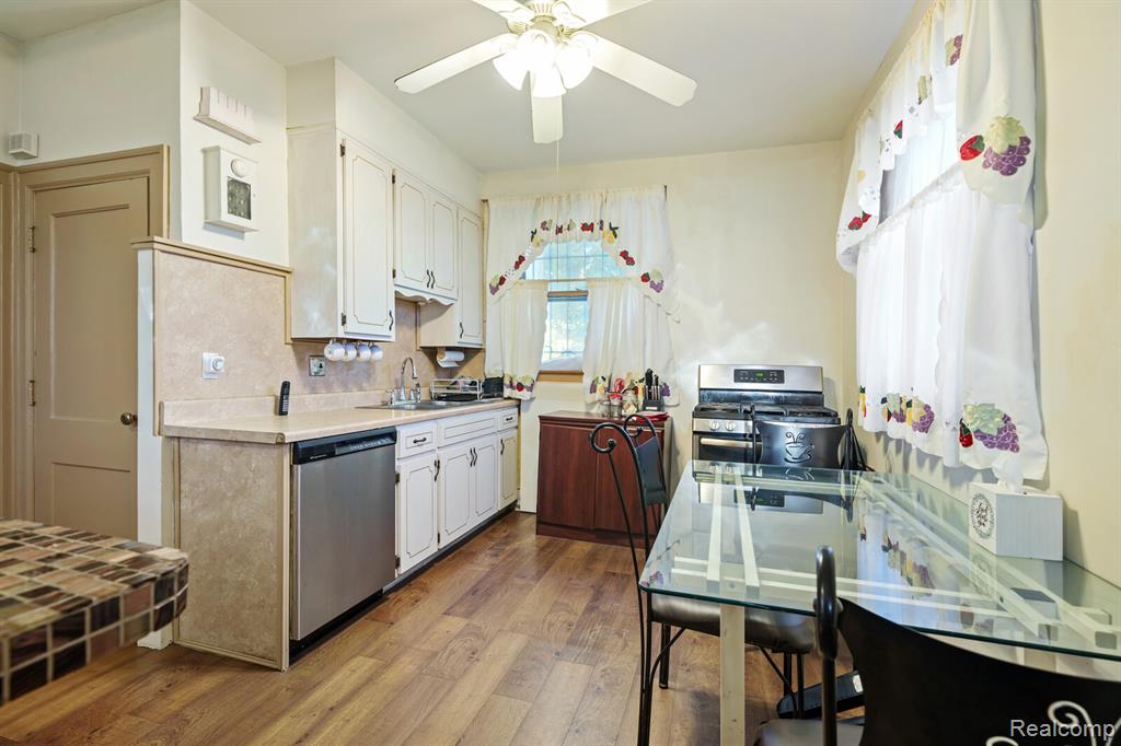 1135 Chicago Boulevard, Detroit, MI 48202 — Photo 20