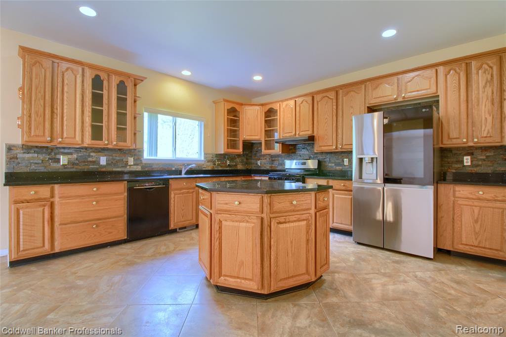 701 Montclair Street, Detroit, MI 48214 — Photo 10