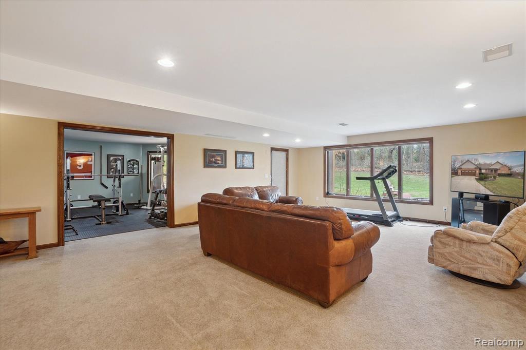 5167 HUNTERS Ridge, Holly, MI 48442 — Photo 38