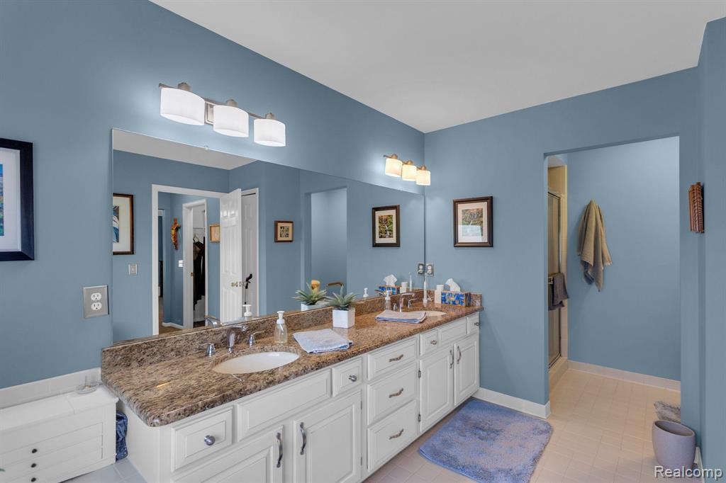 48089 Sonny Drive, Macomb, MI 48044 — Photo 26