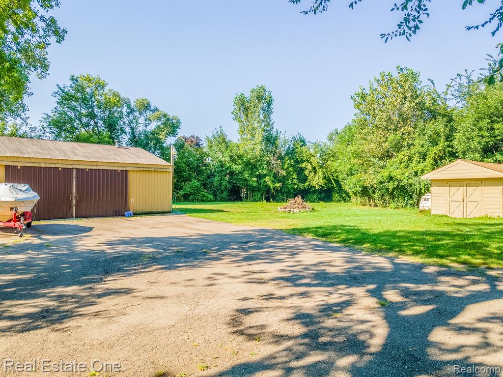 42759 CHERRY HILL Road, Canton, MI 48188 — Photo 15