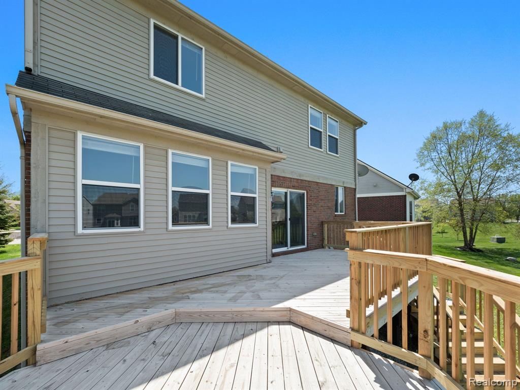 28385 COTTAGE Lane, New Hudson, MI 48165 — Photo 35