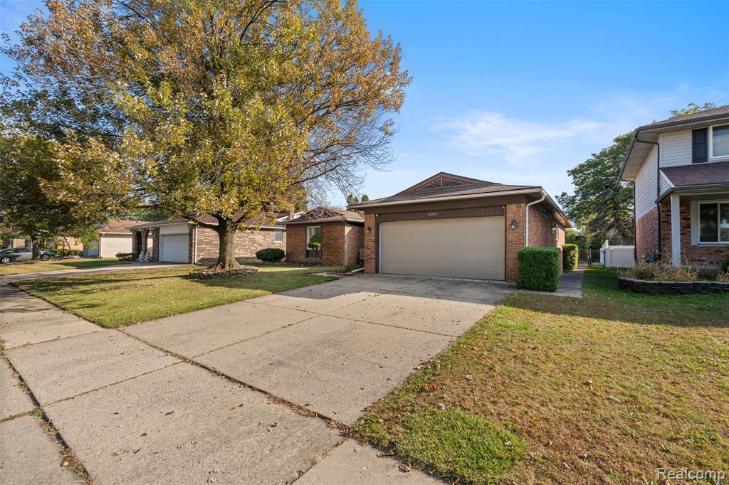 44999 N Spring Drive, Canton, MI 48187 — Photo 3