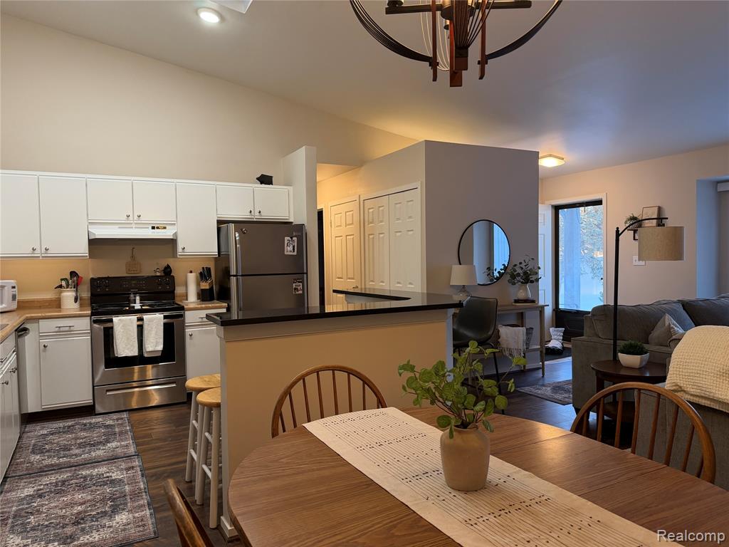 1861 N Arbor Way Drive, 26, Canton, MI 48188 — Photo 31