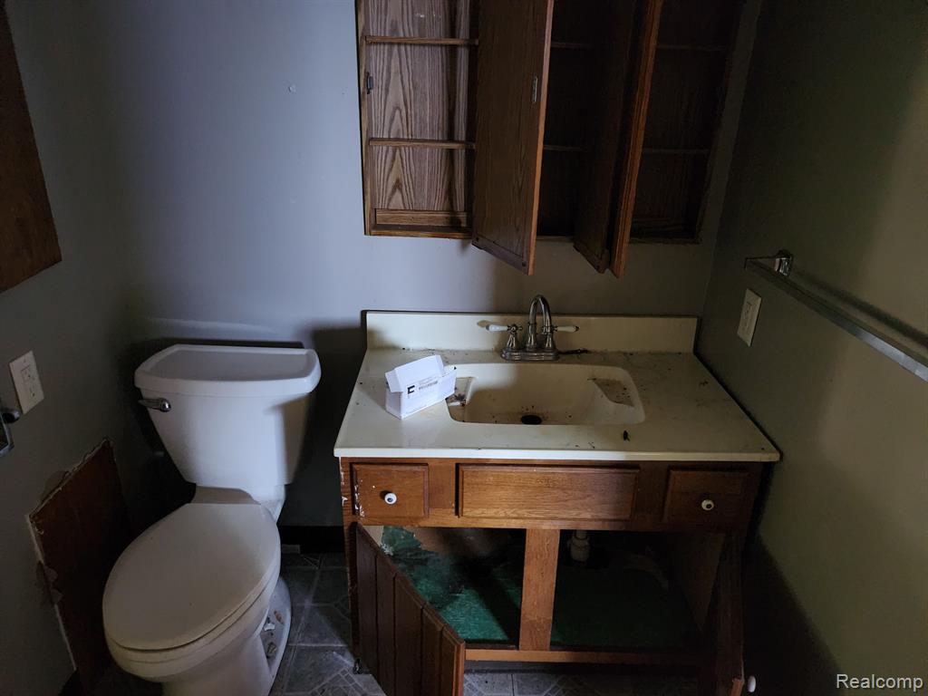 315 MCOMBER Street, Dowagiac, MI 49047 — Photo 25