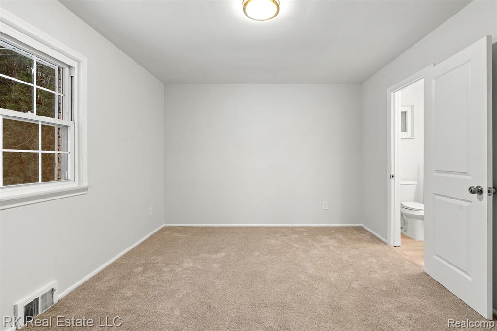 5558 Meadow Lane, Shelby Twp, MI 48316 — Photo 25