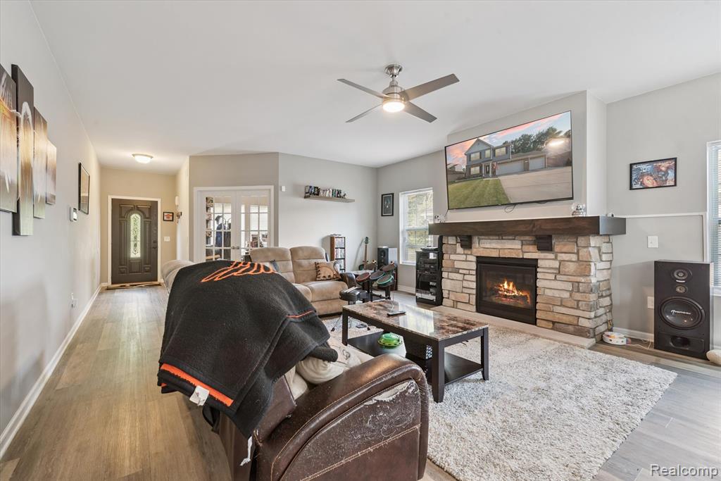 42811 Colonial Road, Belleville, MI 48111 — Photo 4