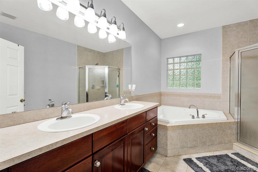 50565 Otter Creek Drive, Shelby Twp, MI 48317 — Photo 40