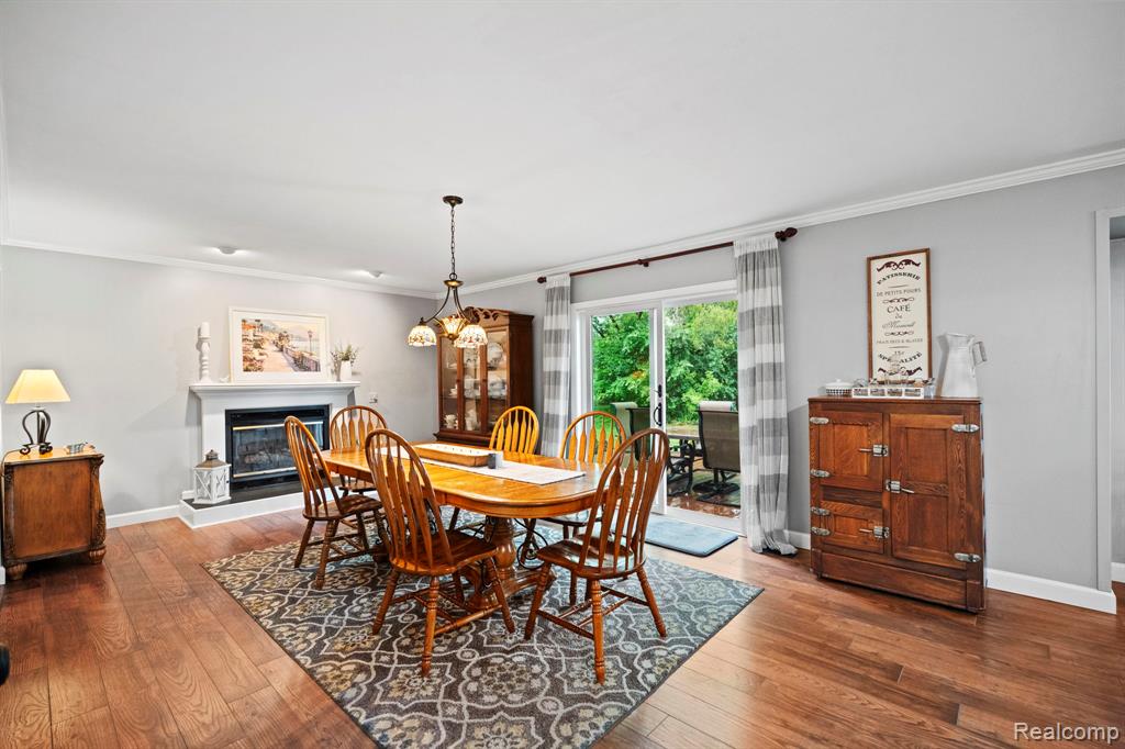 4386 Kelly Circle Drive, Commerce Twp, MI 48390 — Photo 13