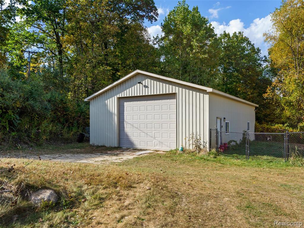 7286 Pine Knob Road, Clarkston, MI 48348 — Photo 72