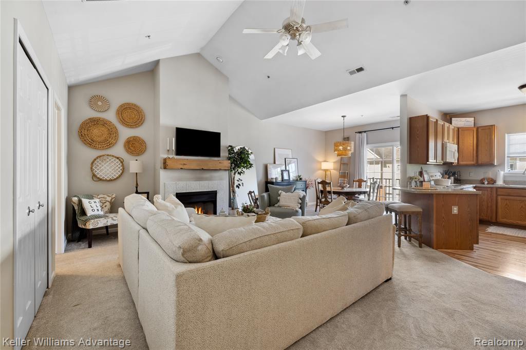 3201 Addington Drive, Commerce Twp, MI 48390 — Photo 3