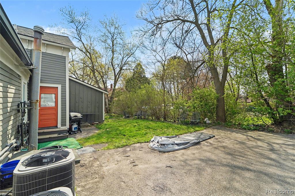 12 E Church Street, Clarkston, MI — Photo 24