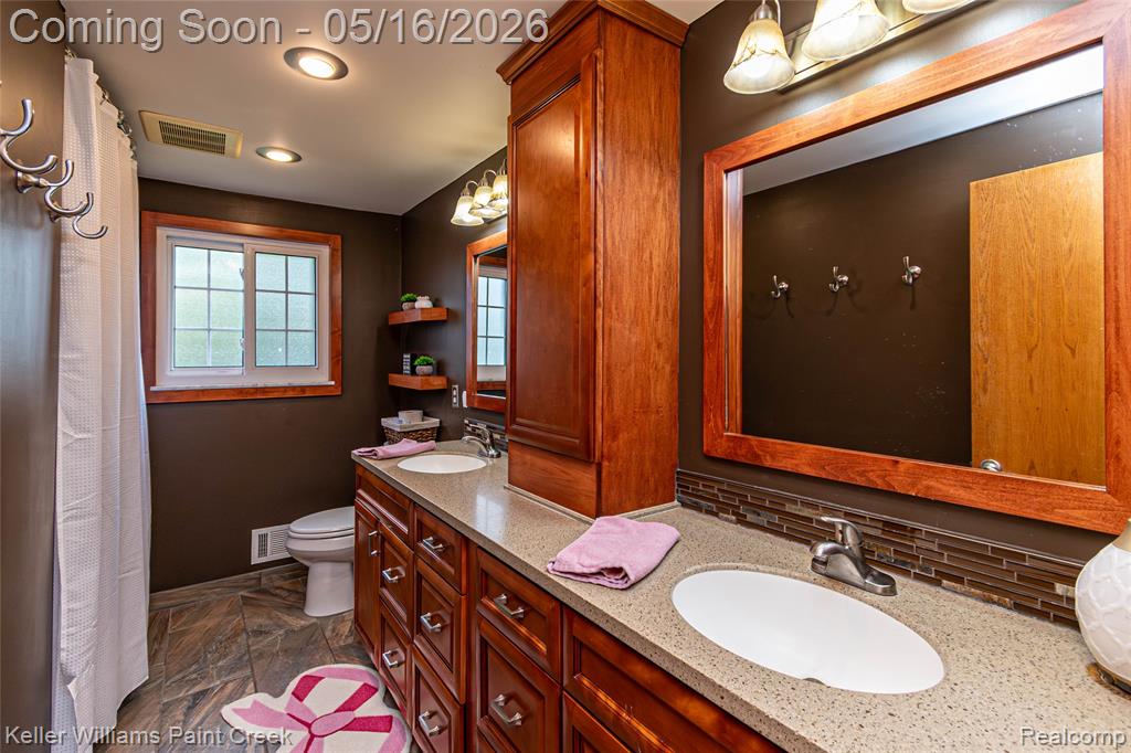47038 Sarnus Drive, Macomb, MI 48044 — Photo 46