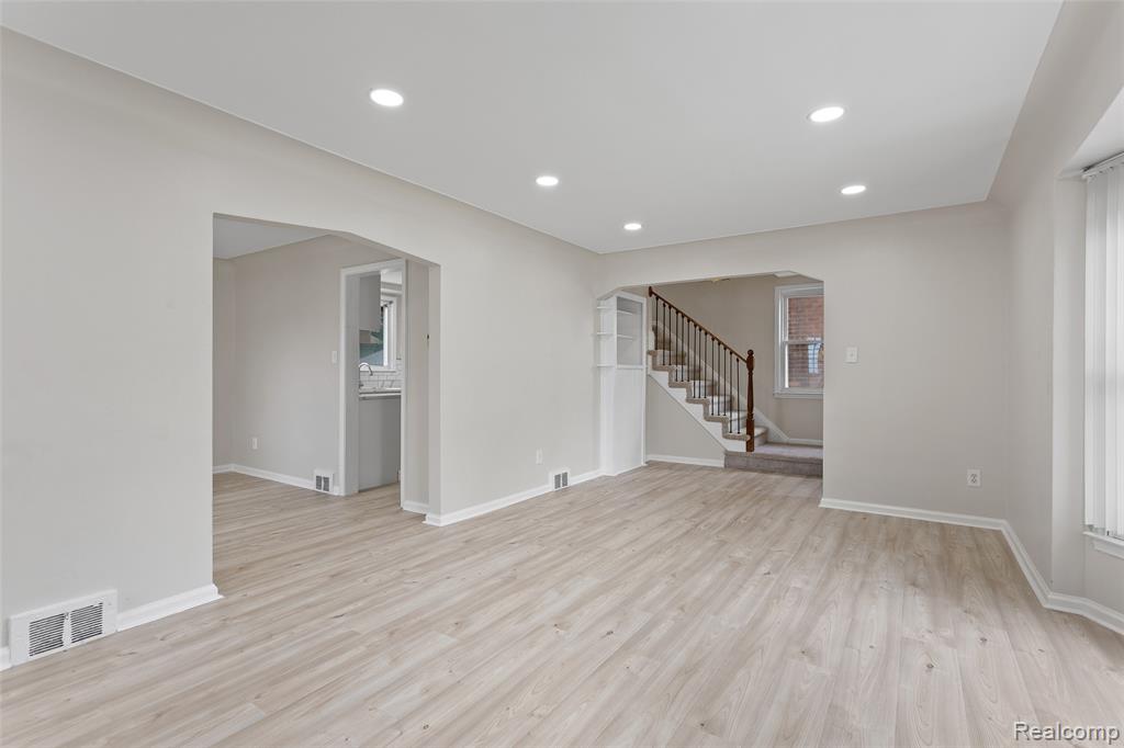 8604 Meyers Road, Detroit, MI 48228 — Photo 17