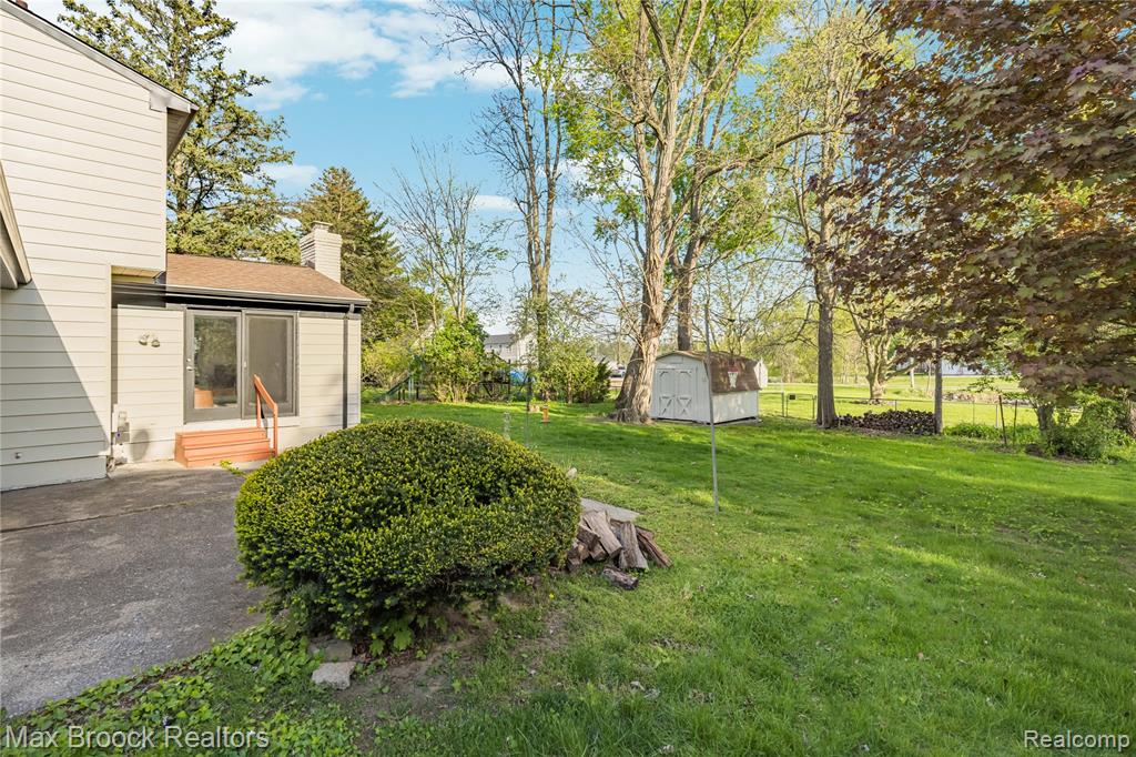 1874 Hopkins Drive, Wixom, MI 48393 — Photo 43