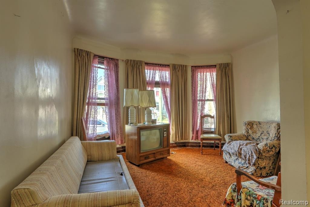 2158 Lansing Street, Detroit, MI 48209 — Photo 6
