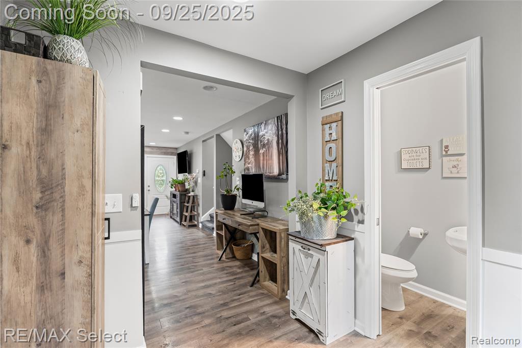 6237 E Atherton Road, Burton, MI 48519 — Photo 17