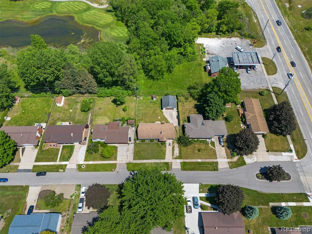 51056 Fairlane Drive, Utica, MI 48316 — Photo 42
