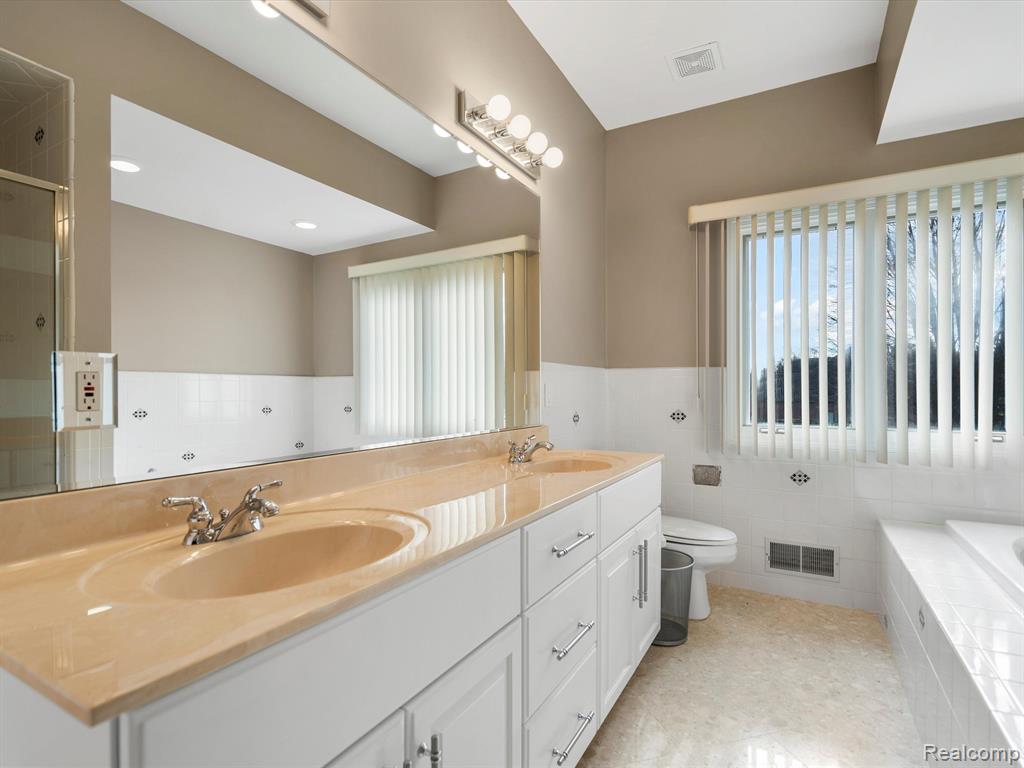 5914 LAKEVIEW Drive, Washington, MI — Photo 36