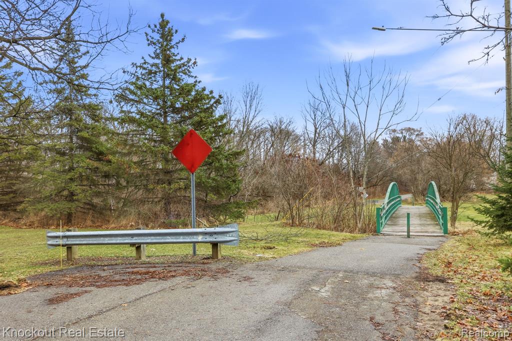 213 E Maple Street, Vassar, MI 48768 — Photo 32