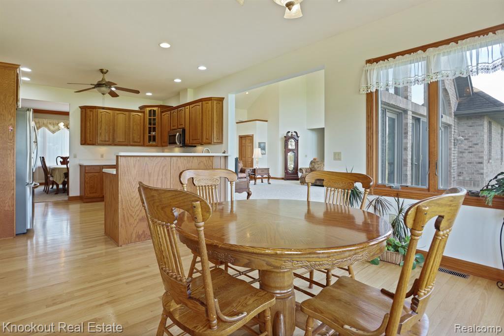 10205 Bradley Road, Frankenmuth, MI 48734 — Photo 17