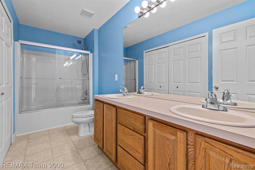 4717 POND Run, Canton, MI 48188 — Photo 37